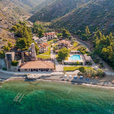 Отель Kaminos Evia Limni  Экстерьер фото