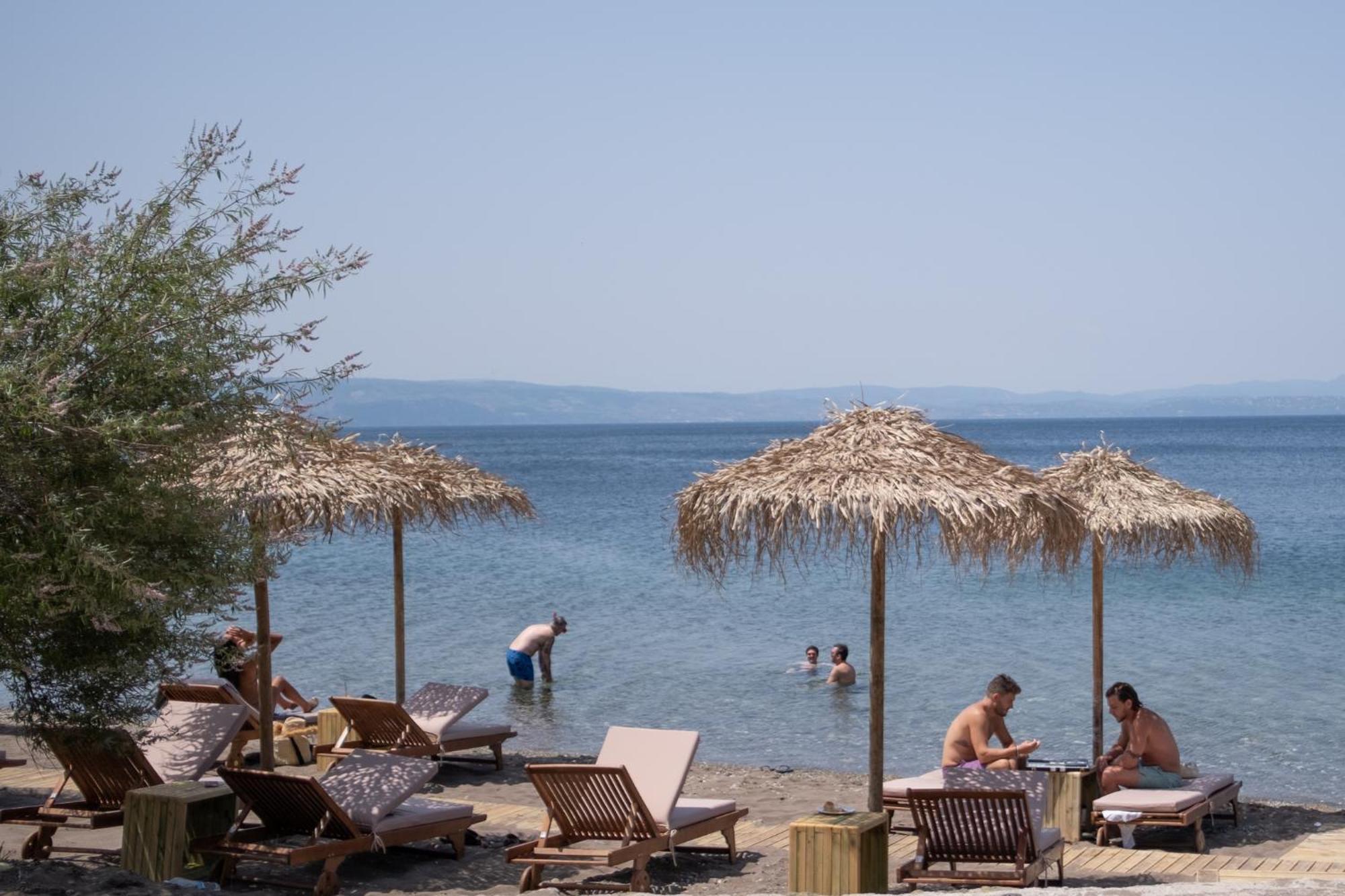 Отель Kaminos Evia Limni  Экстерьер фото